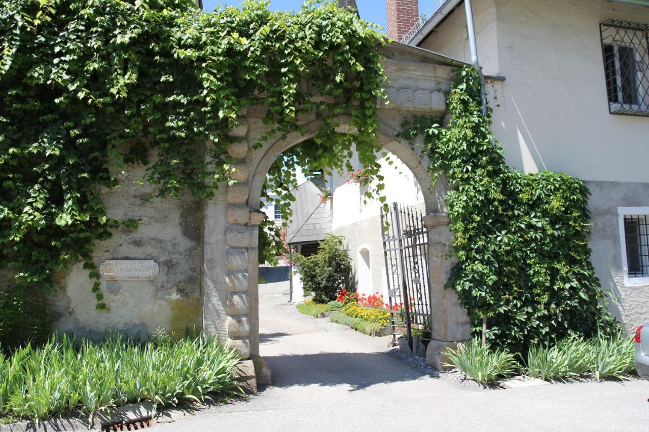 Kloster Wernberg Hotel Exterior photo